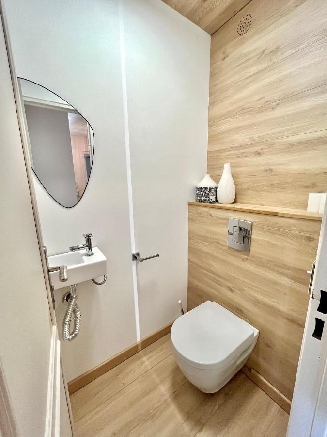 Magnifique 2 Chambres Terrasse Et Parking Saint-Tropez Exterior photo
